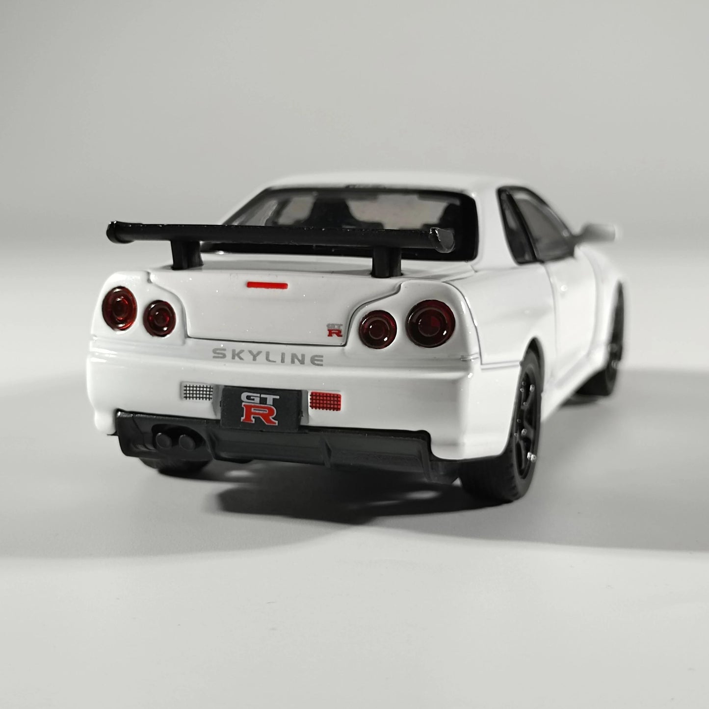 1:32 Skyline GT-R R34 „Godzilla“ Diecast Modell